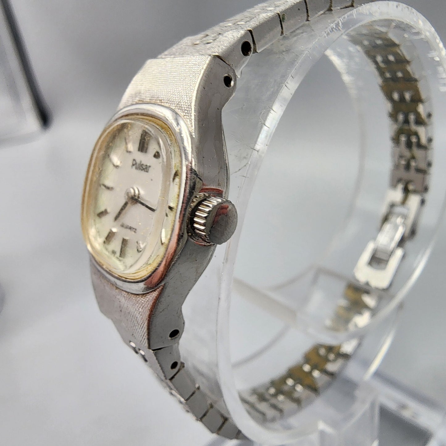 VTG Pulsar Watch Women Silver Tone Silver Dial 16mm Rectangle V230-5340 New Batt