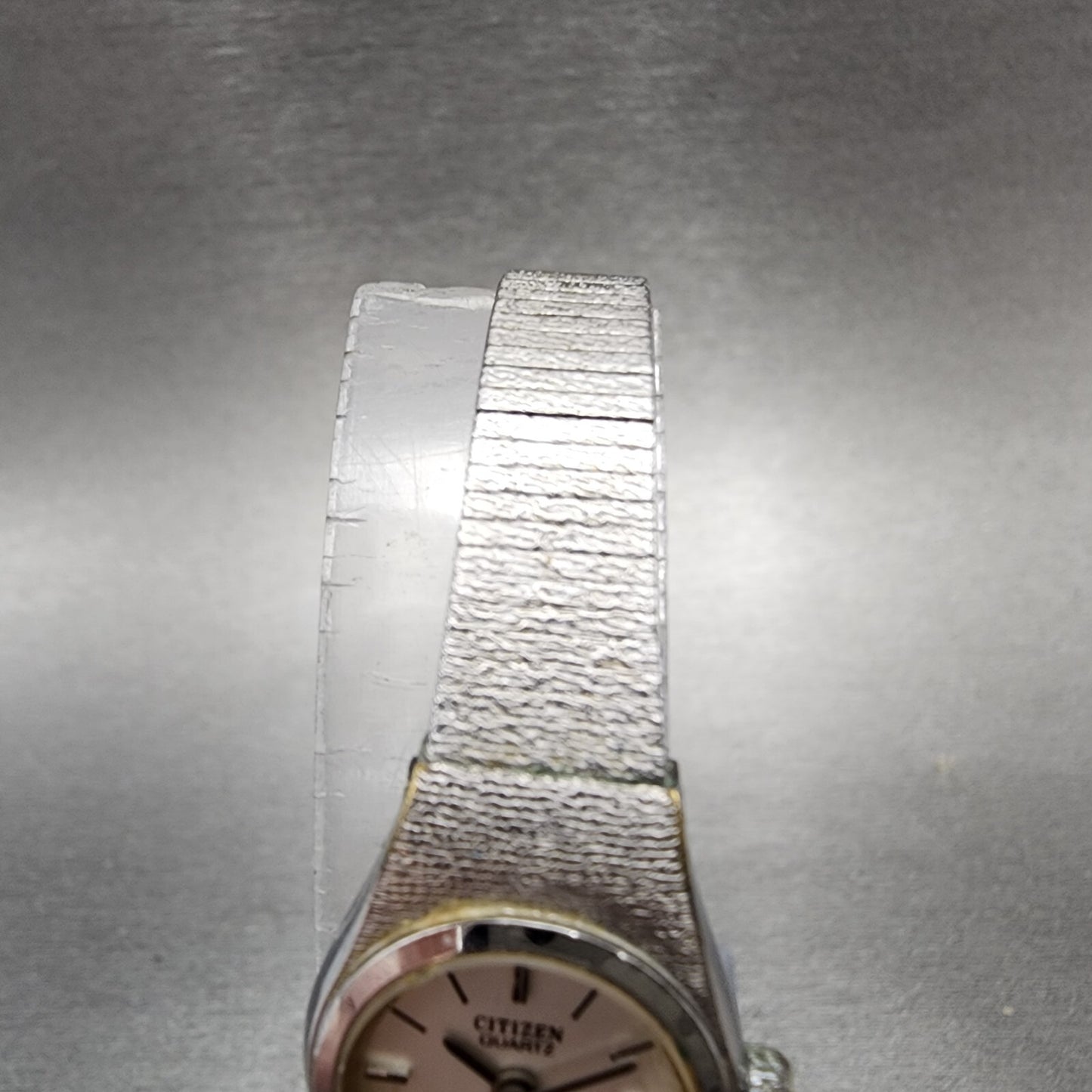 Citizen CQ Watch Women 17mm White Dial Silver Tone Round 3220-891244 New Batt