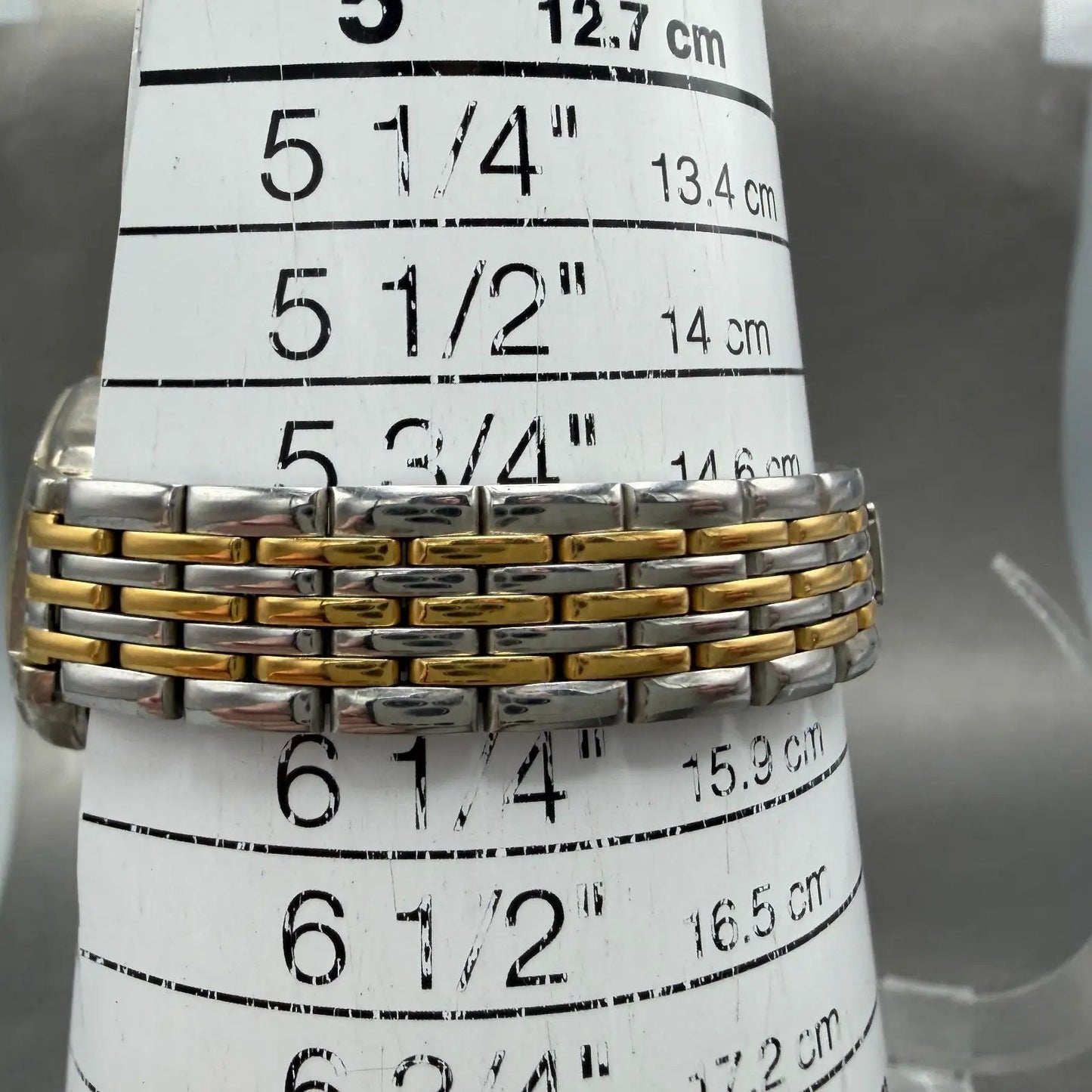 Seiko Watch Women 24mm Silver Dial Two Tone Round V701-2C10 New Battery10