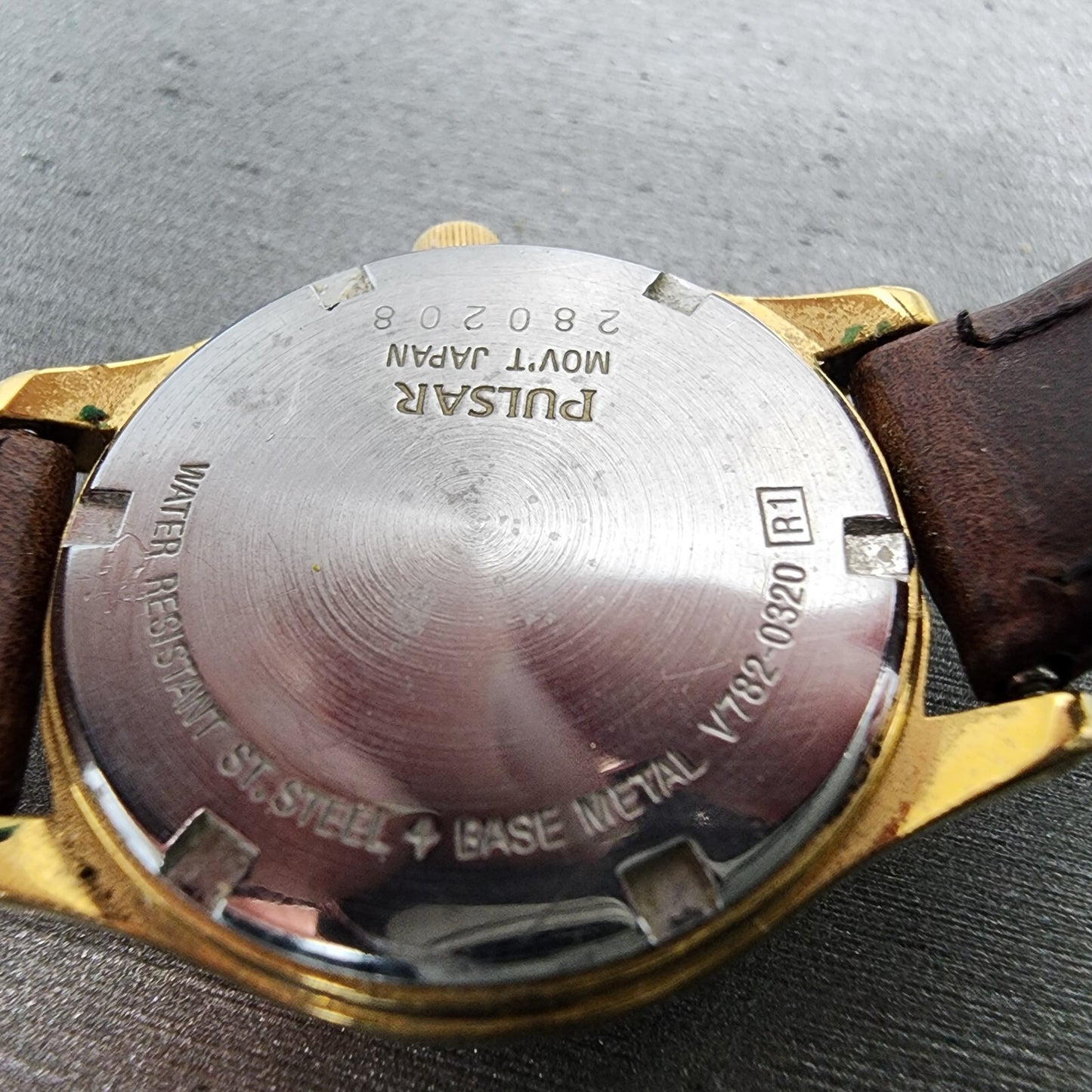 Pulsar Watch Women 27mm Champagne Dial Gold Tone Date Round V782-0320 New Batt