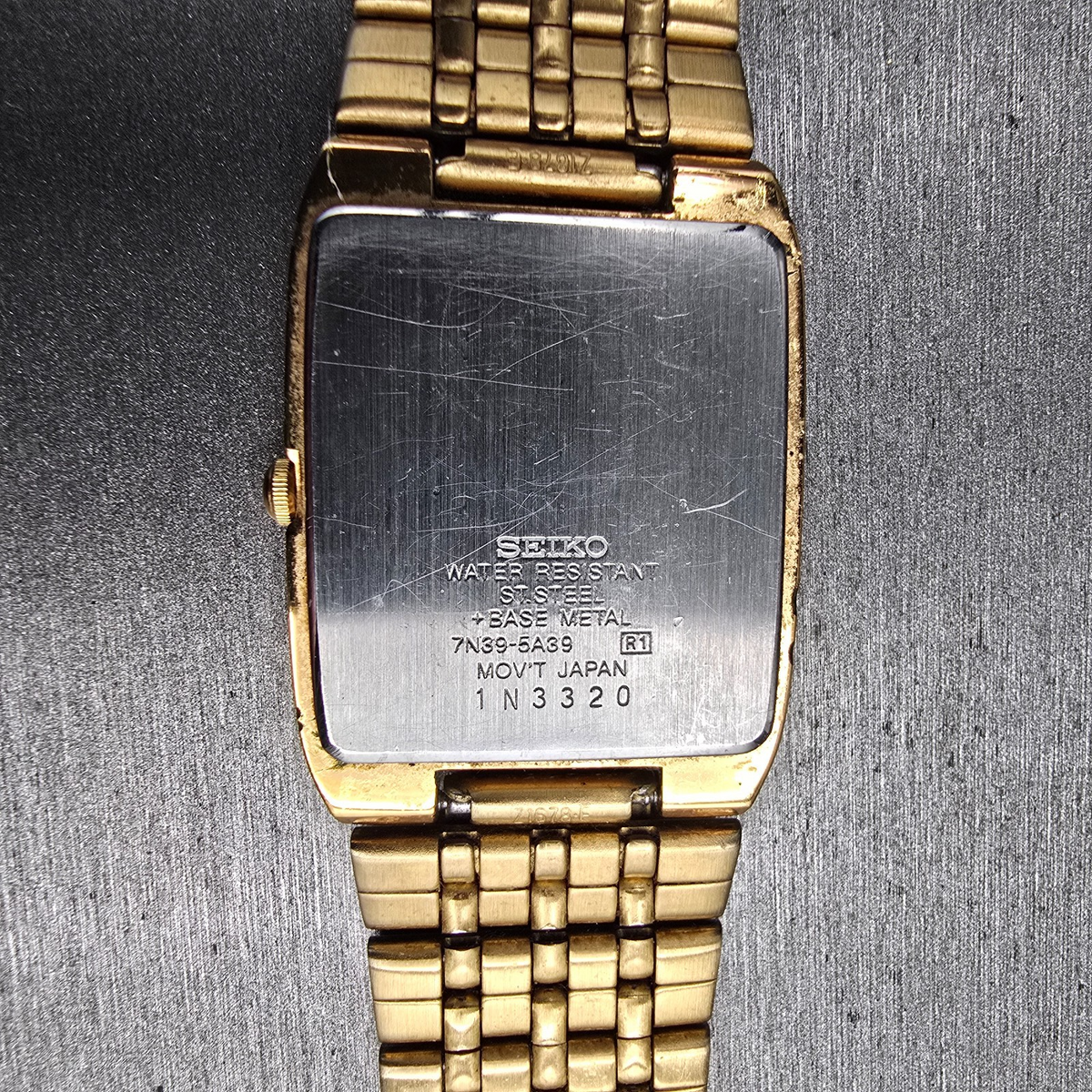 Seiko Tank Watch Men 27mm Champagne Dial Gold Date Rectangle 7N39-5A39 New Batt10