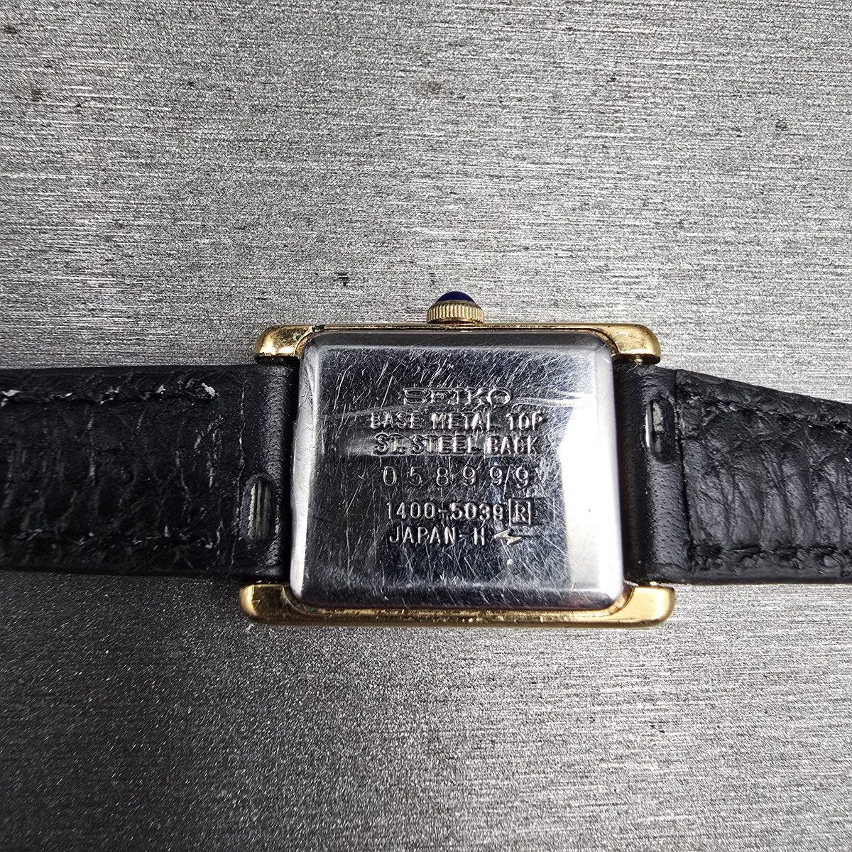 Seiko Tank Watch Women 17mm White Dial Gold Tone Rectangle 1400-5039 New Battery10