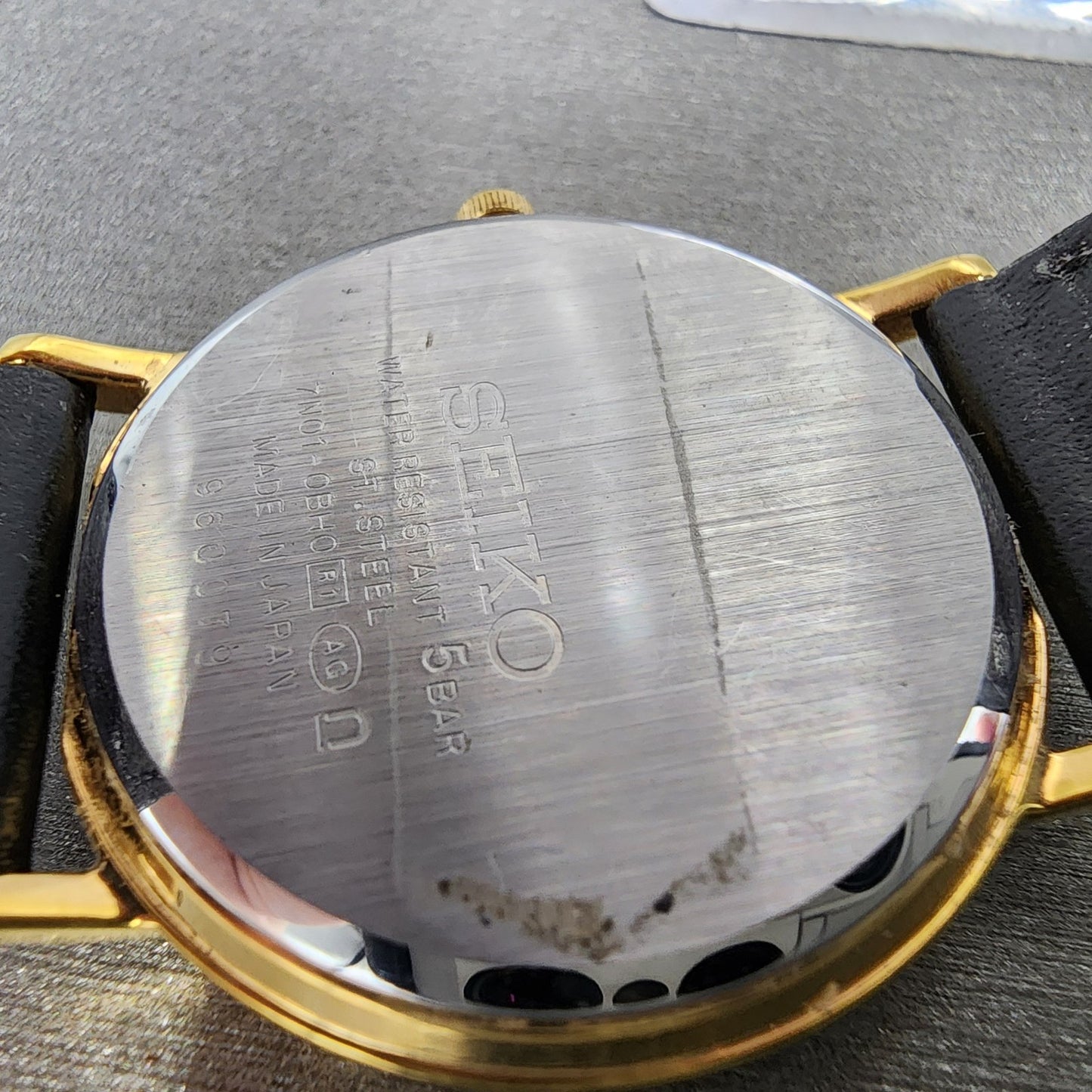 Seiko Watch Men 33mm White Dial Gold Tone 7n01-0bh0 New Battery