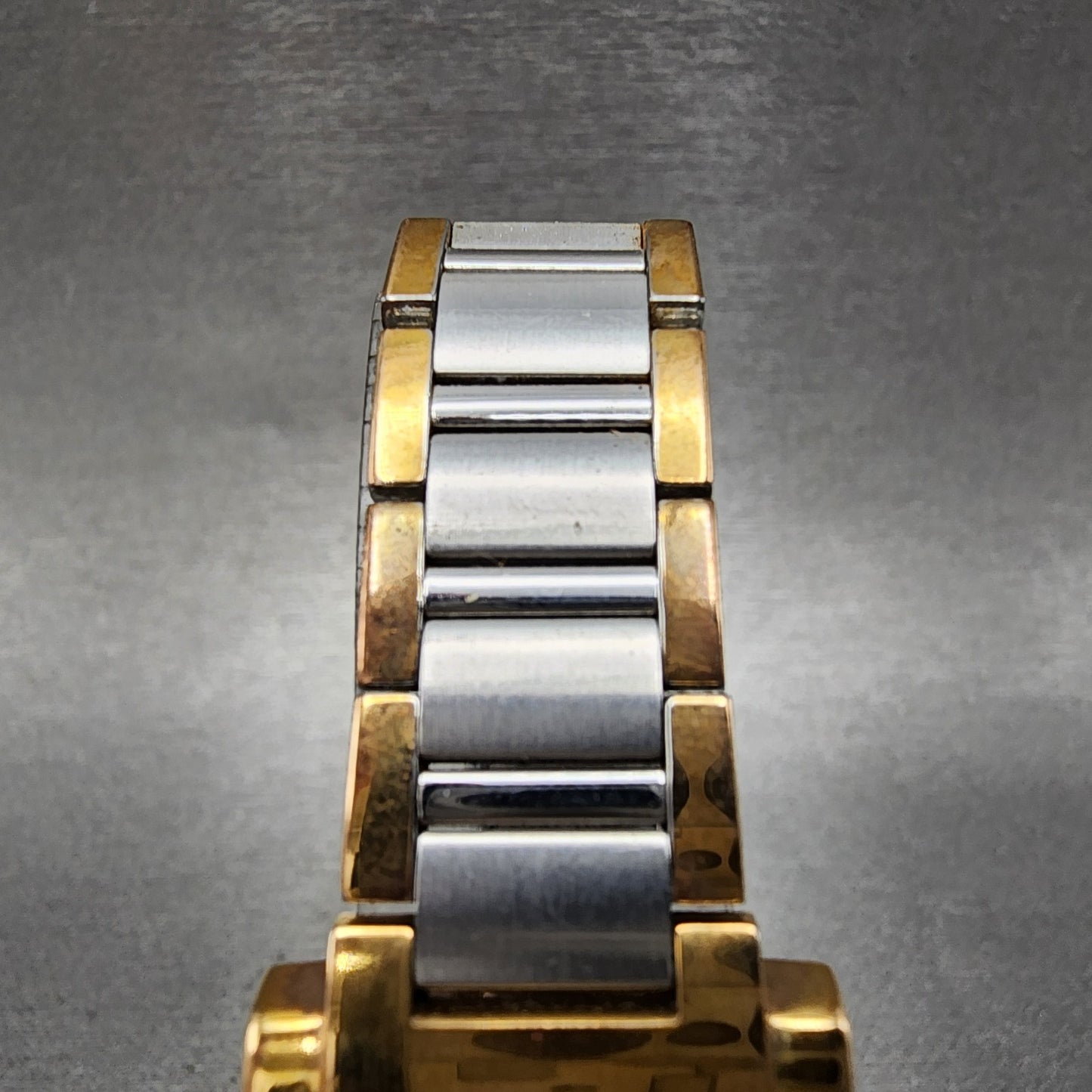 Seiko Lukia Tank Watch Women 21mm Silver Dial Two Tone 1n01-0ea0 New Battery