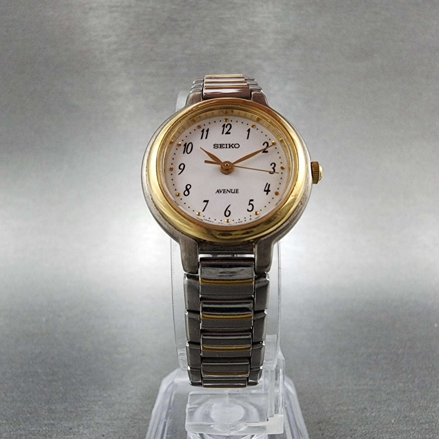 Seiko Avenue Watch Women 22mm White Dial Two Tone Round 1F21-0H60 New Battery