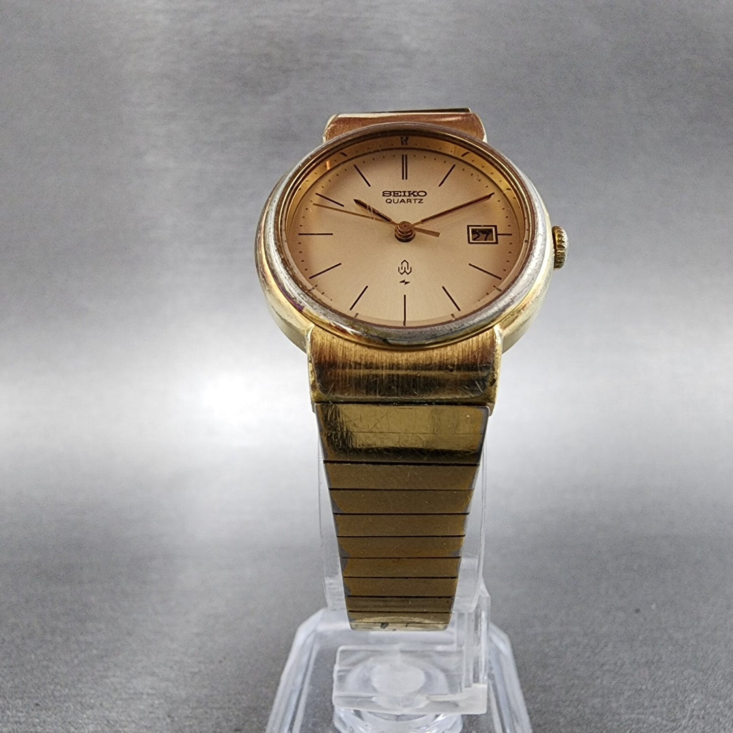 Seiko Watch Women 26mm Champange Dial Gold Tone Date Round 2622-0070 New Battery