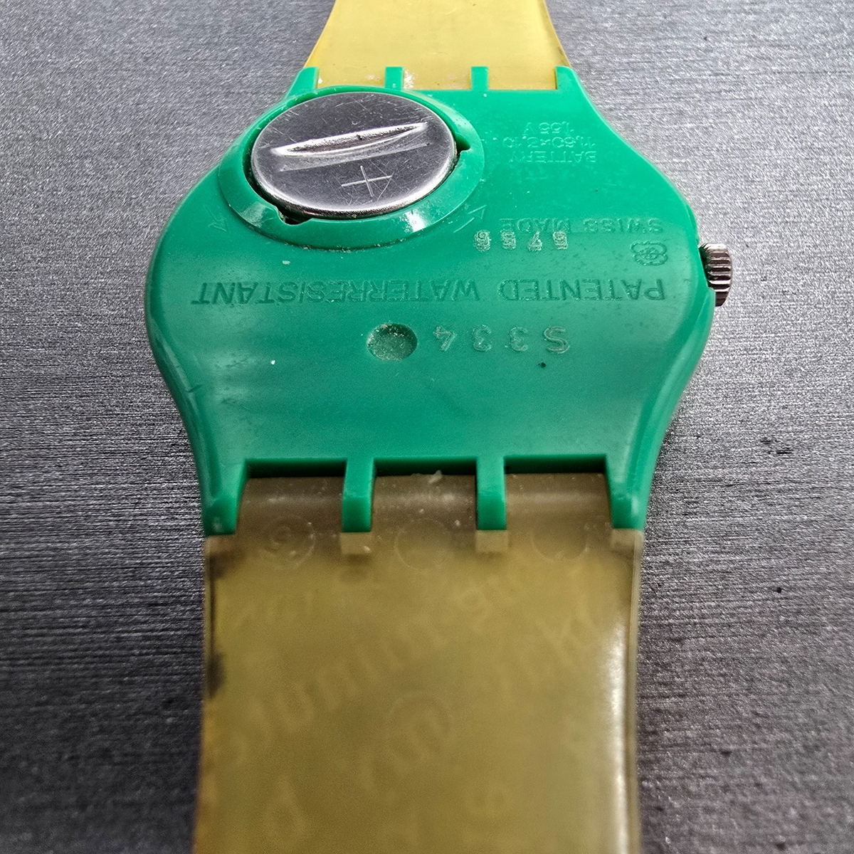 Swatch Cappuccino Watch Men 34mm White Dial Green Case Round GG121 New Battery14