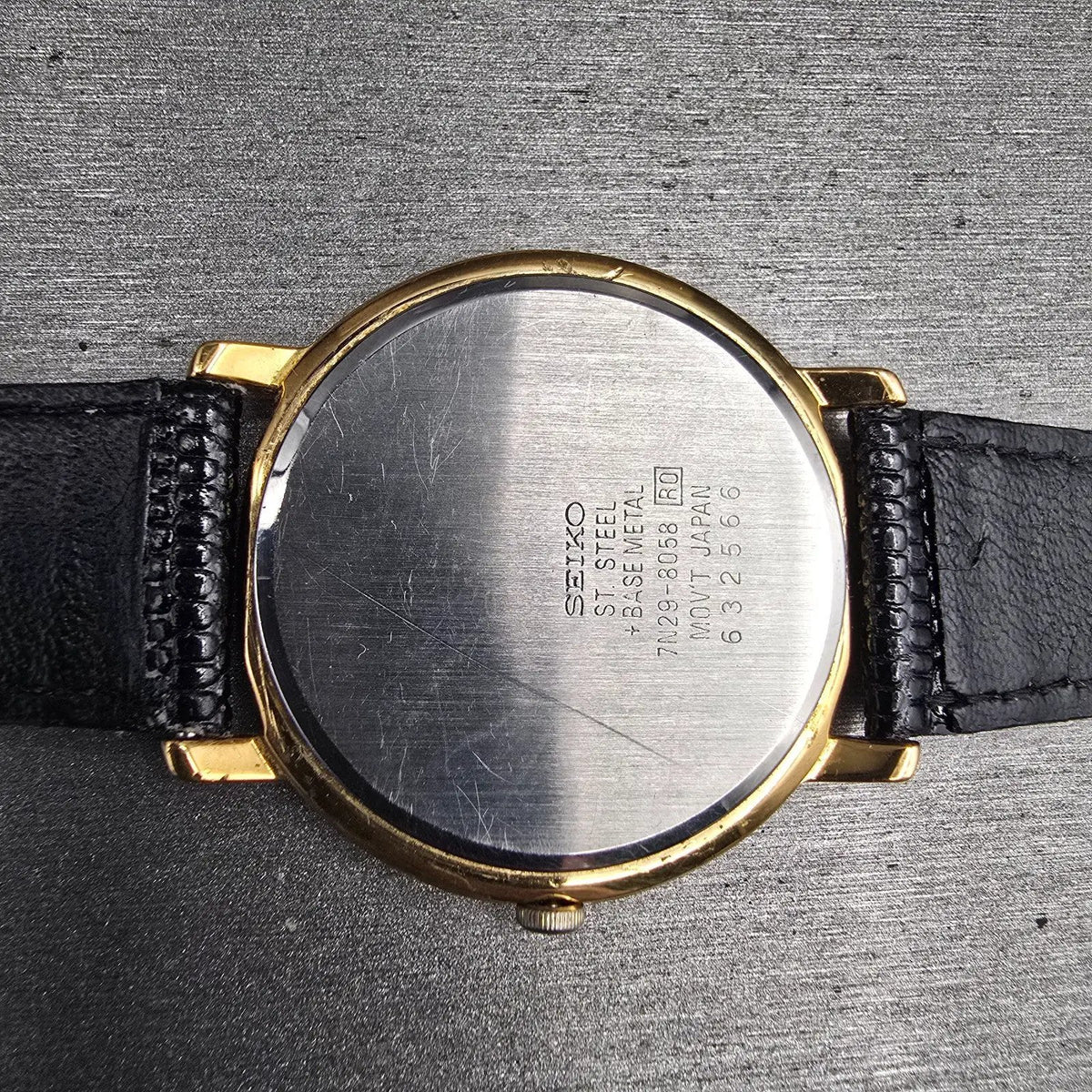 Seiko Watch Men 35mm Champagne Dial Gold Date Round 7N29-8058 New Battery10