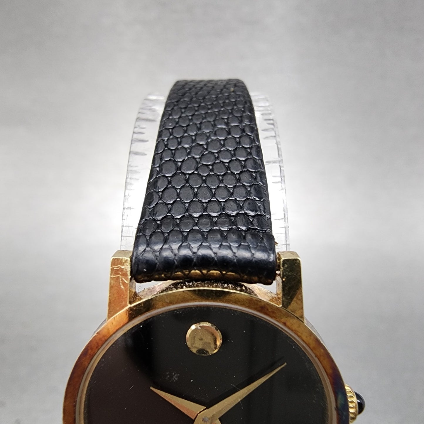 Movado Museum Watch Women 22mm Black Dial 14K Solid Gold Round New Battery