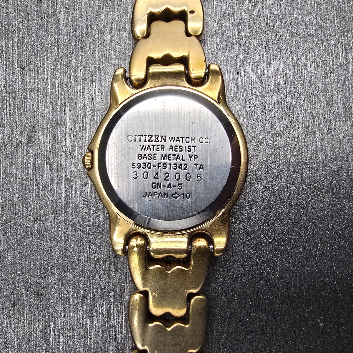 Citizen Elegance Watch Women 21mm MOP Dial Gold Tone Round 5930-F91342 New Batte10
