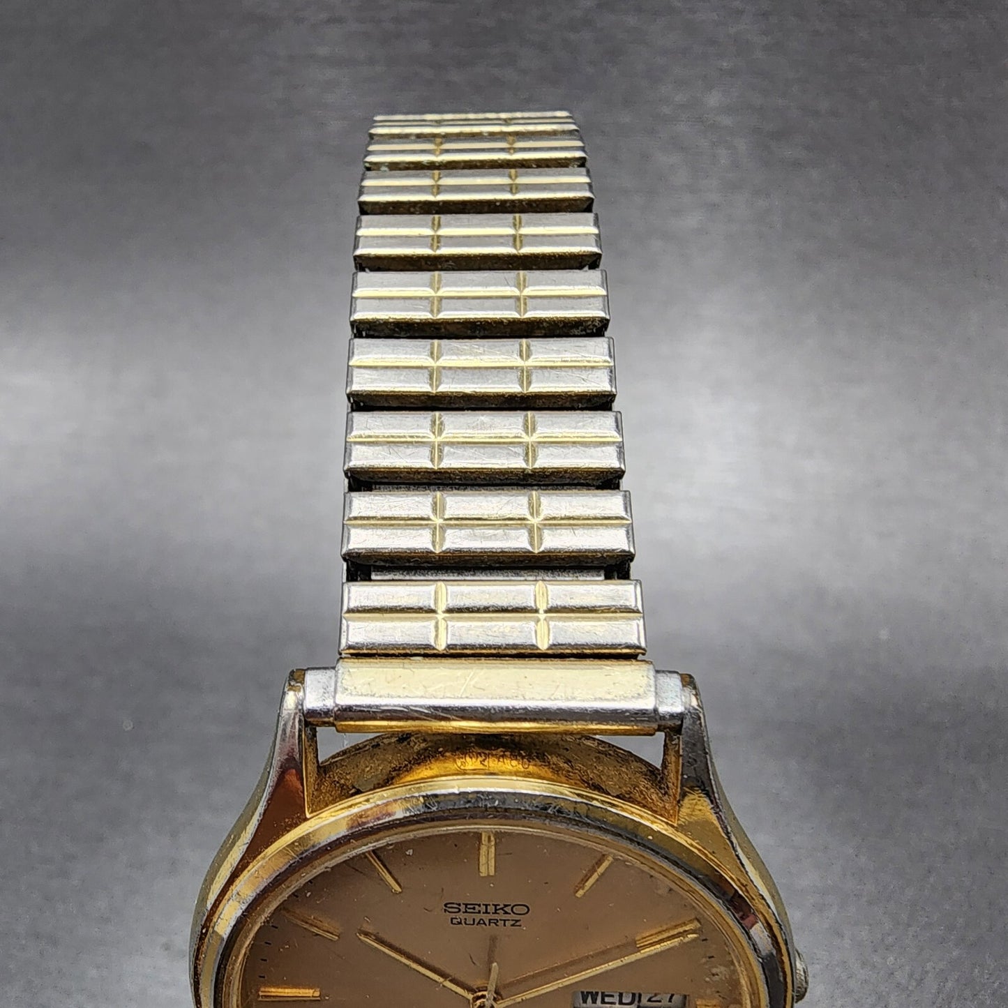 Seiko SQ Watch Men 34mm Gold Dial Gold Tone Dadyate Round 5Y23-7079 New Battery