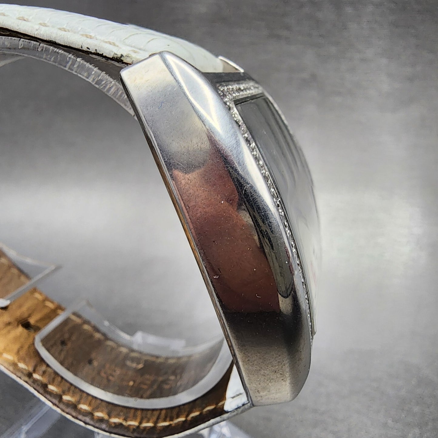 Stauer Watch Women 34mm MOP Dial Steel Diamond Accents 15510 New Battery