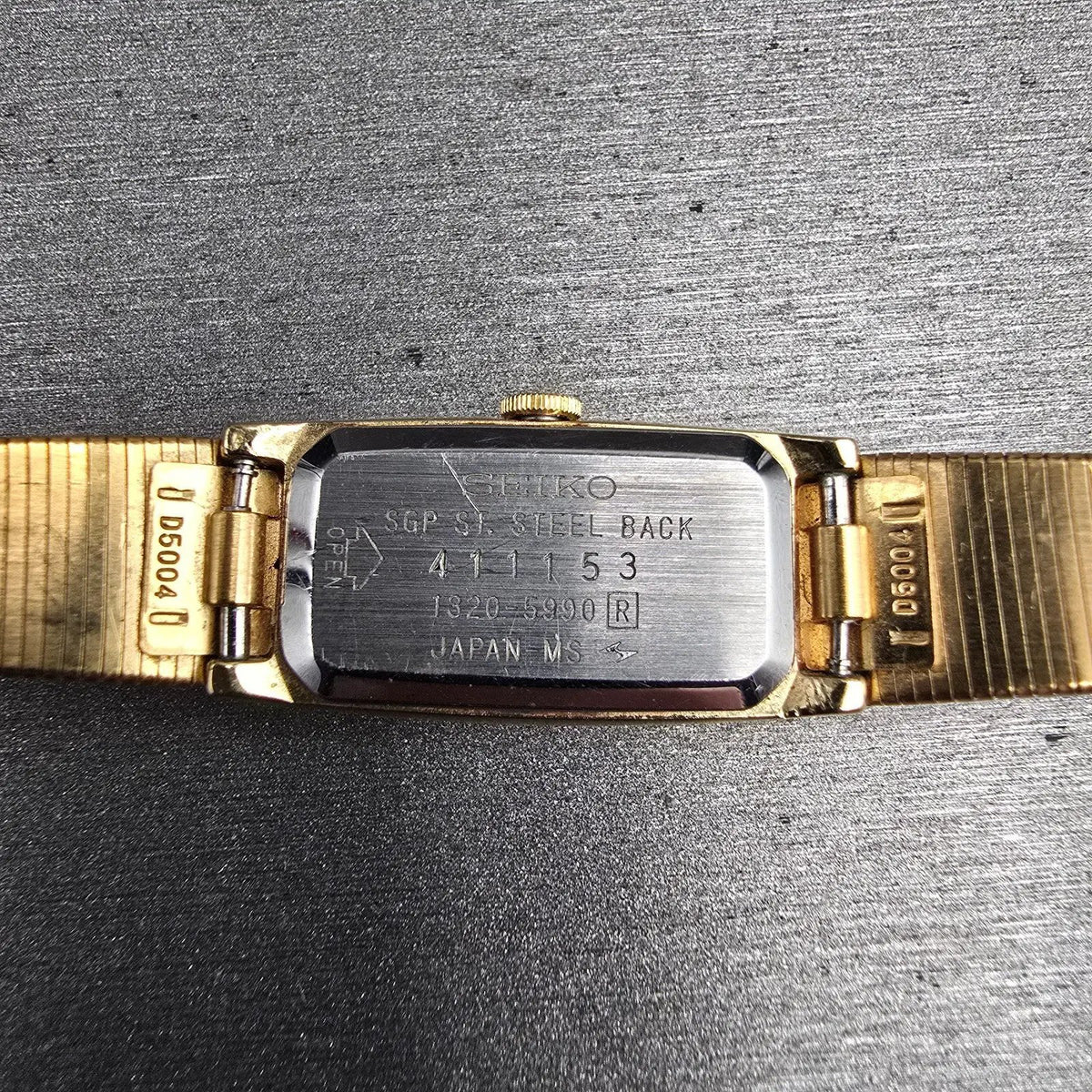 Seiko Tank Watch Women 13mm Gold Dial Gold Tone Rectangle 1320-5990 New Battery10