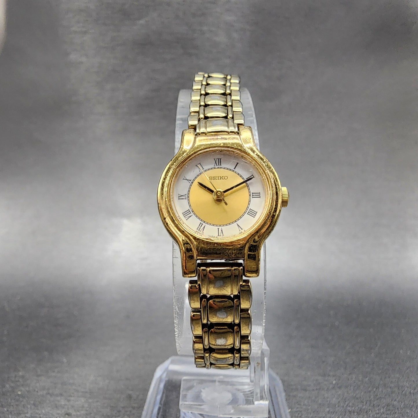 Seiko Watch Women 20mm White & Gold Dial Gold Tone Round 1N01 New Battery