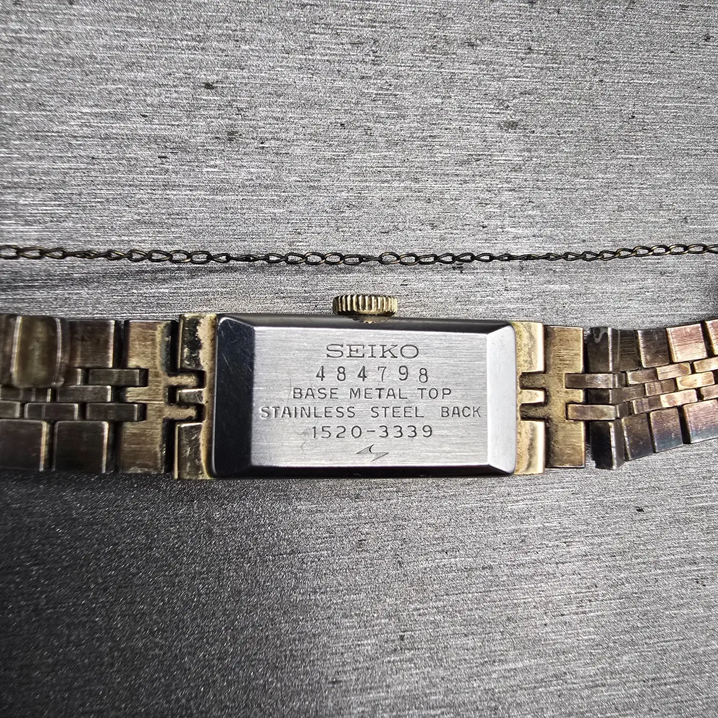 Seiko Tank Watch Women 12mm Gold Dial Gold Tone Rectangle 1520-3339 Manual Wind10
