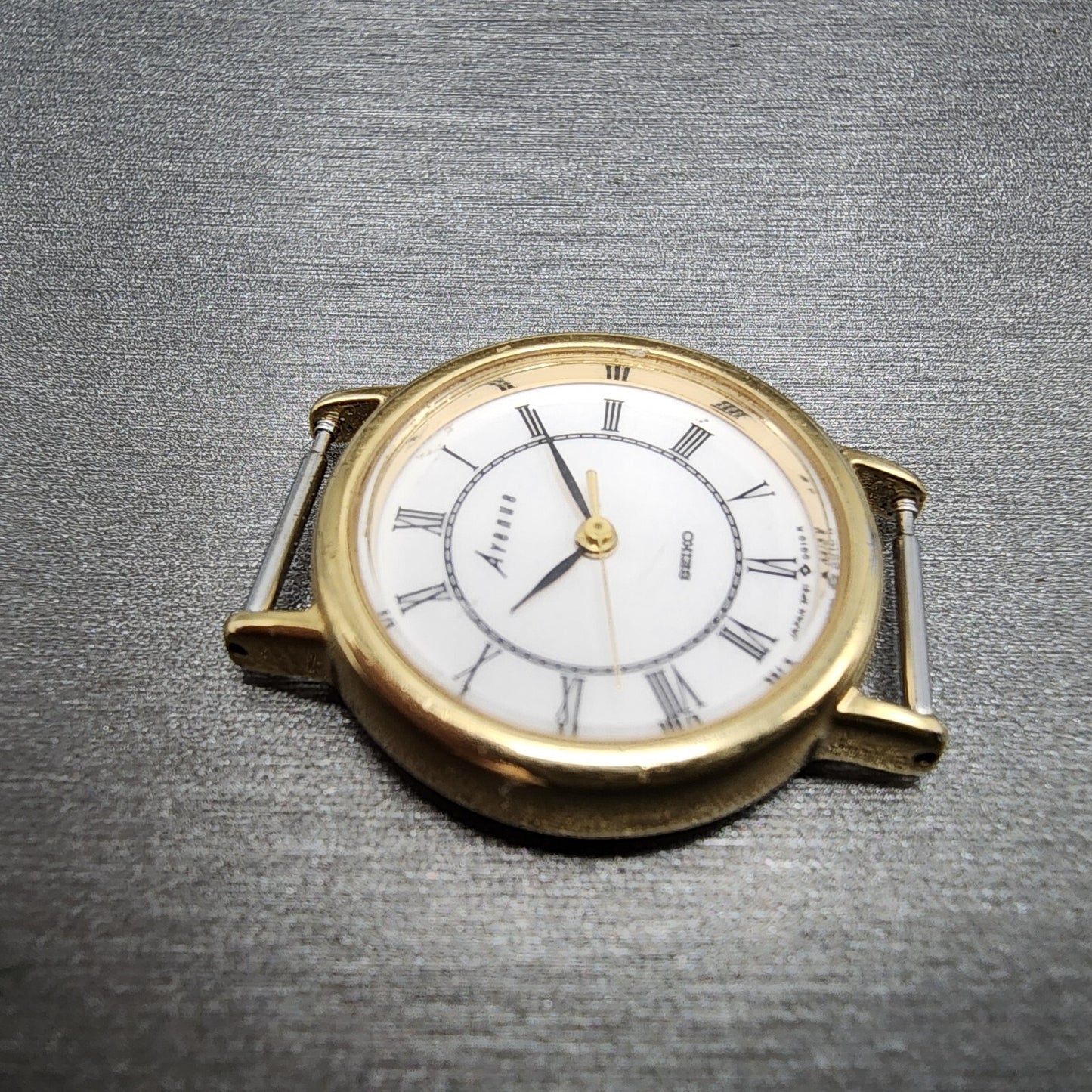 Seiko Avenue Watch Women 23mm White Dial Gold Tone Round 2P21-0B50 New Battery
