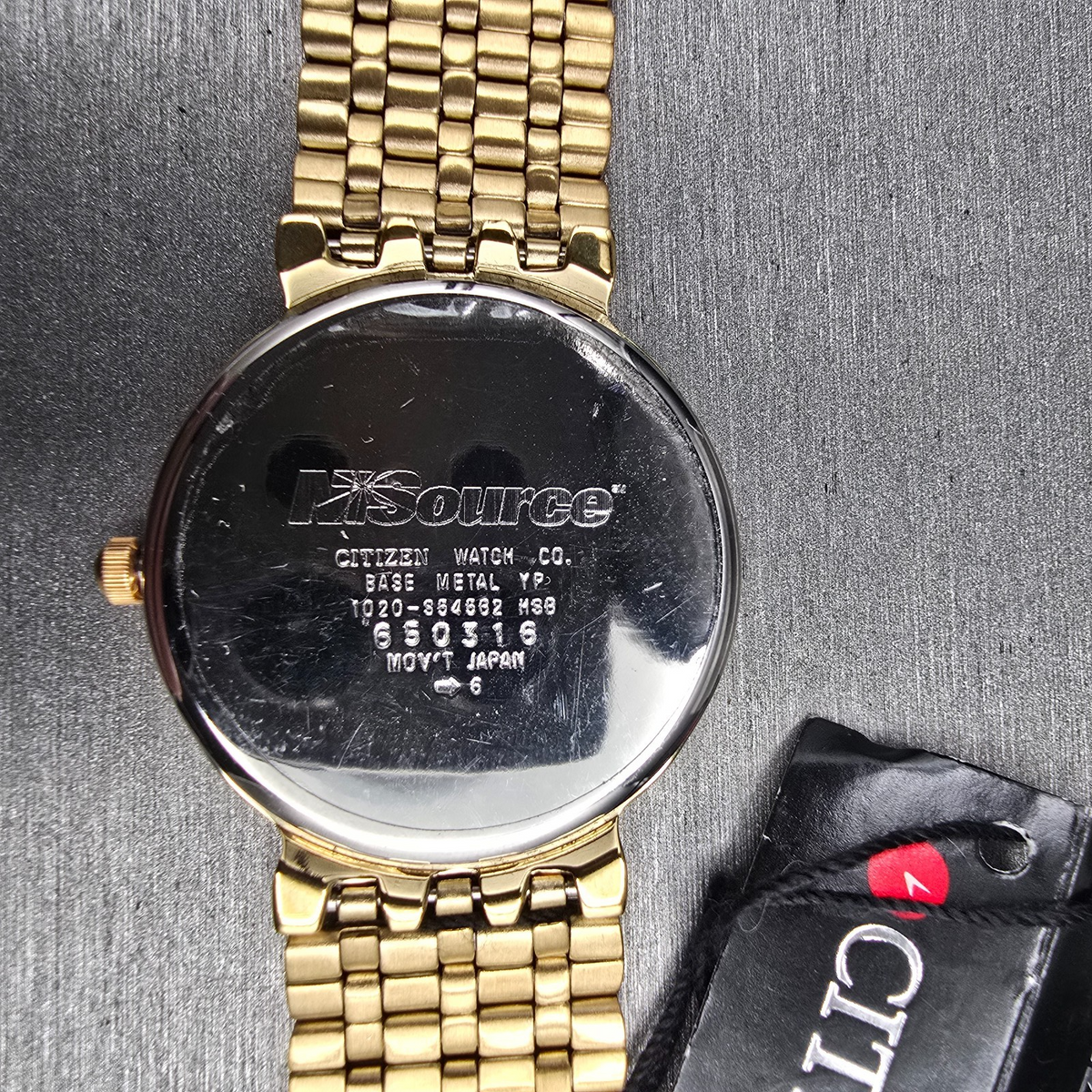 Citizen Watch Men 32mm Black Dial Gold Tone Round 1020-S54562 New Battery NOS10