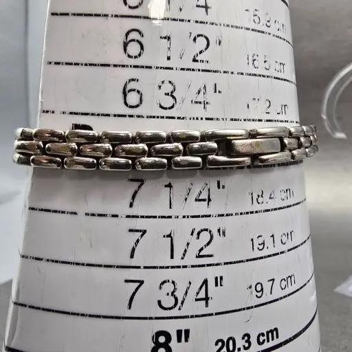 Citizen Eco-Drive Watch Women 18mm White Dial Silver Tone B023-S021910 Runs11