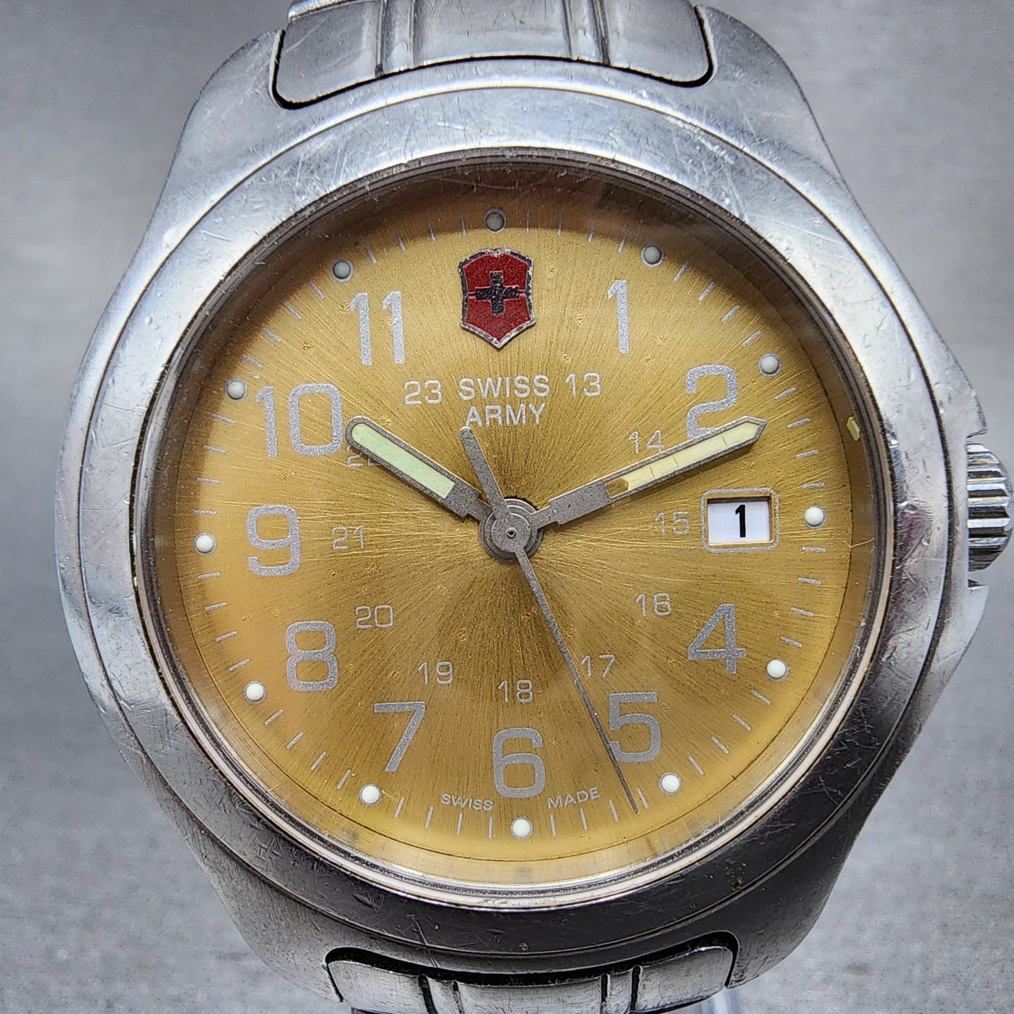 Victorinox Swiss Army Officer LS Watch Men 40mm Yellow Dial Steel Date Round Run