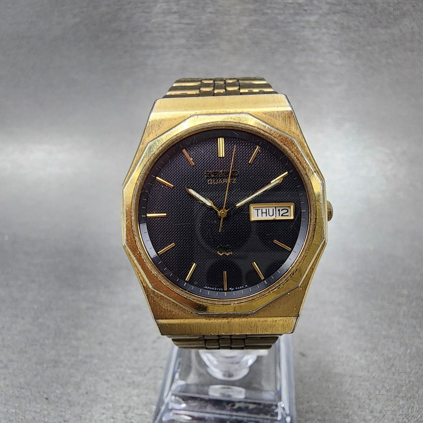 Seiko SQ Watch Men 33mm Blue Dial Gold Tone Daydate Round 5Y23-6A39 New Batery