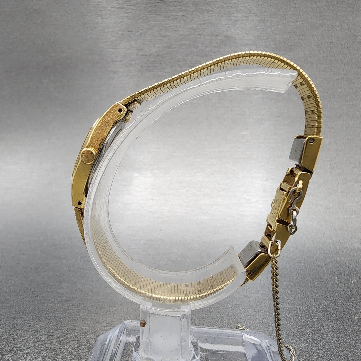 Seiko Watch Women 16mm Champagne Dial Gold Tone 2c20-5569 New Battery