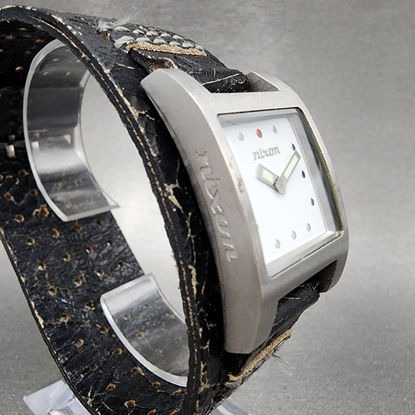 Nixon The Lizzie Watch Women 22mm White Dial Steel Leather Band New Battery