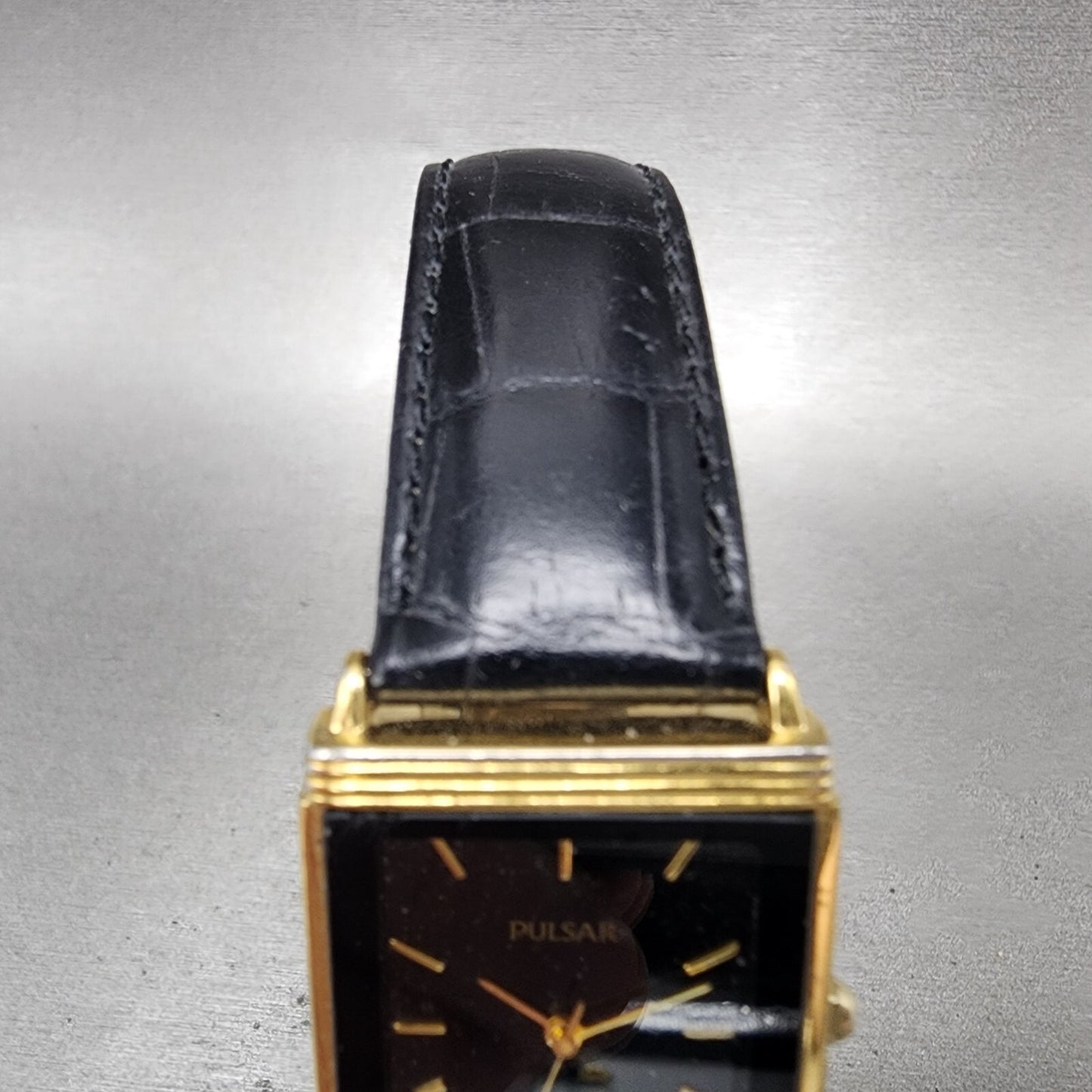 Pulsar Tank Watch Men 25mm Black Dial Gold Tone Rectangle V701-X042 New Battery