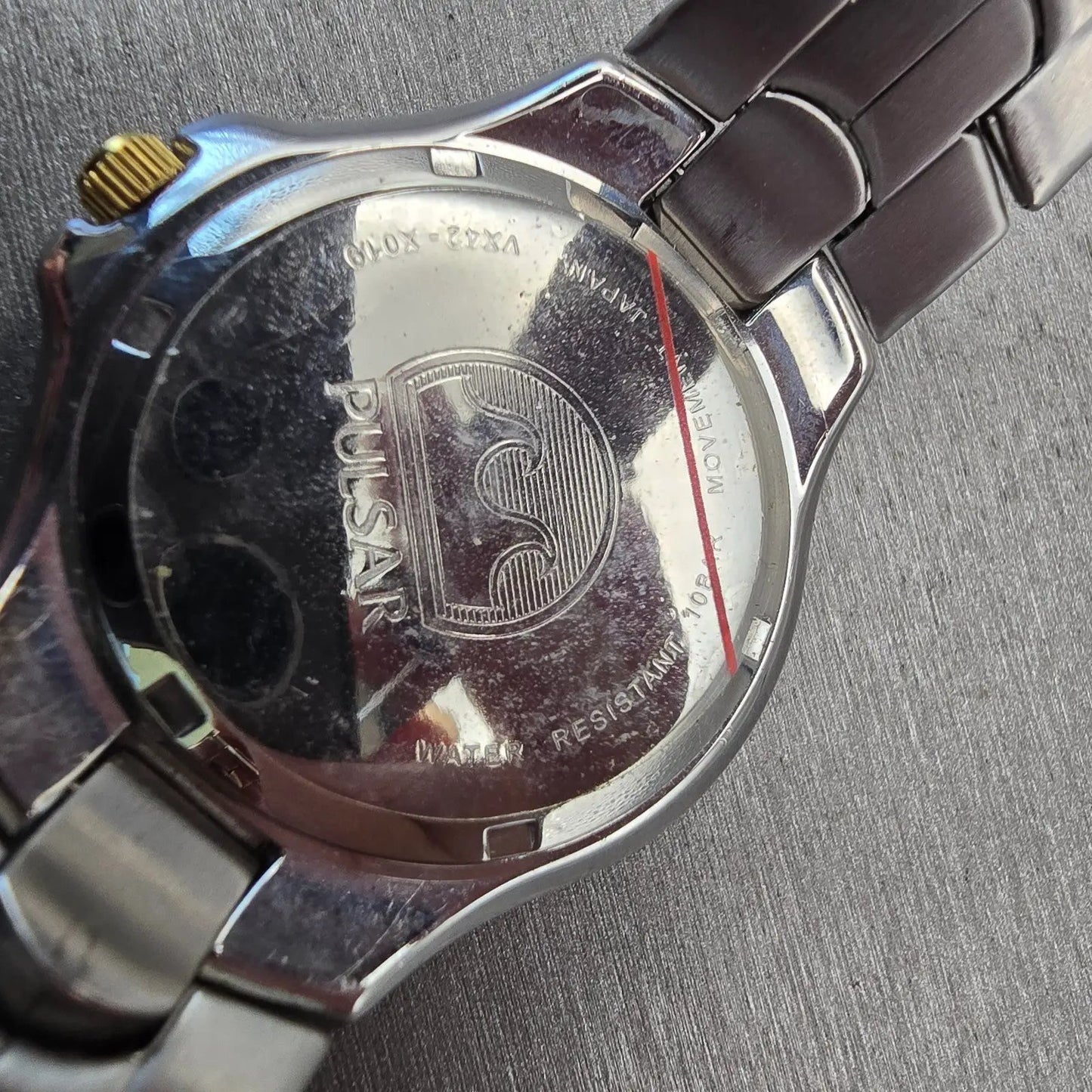 Seiko Pulsar Watch Men 39mm Silver Dial Two Tone Date Round VX42-X019 New Batt10
