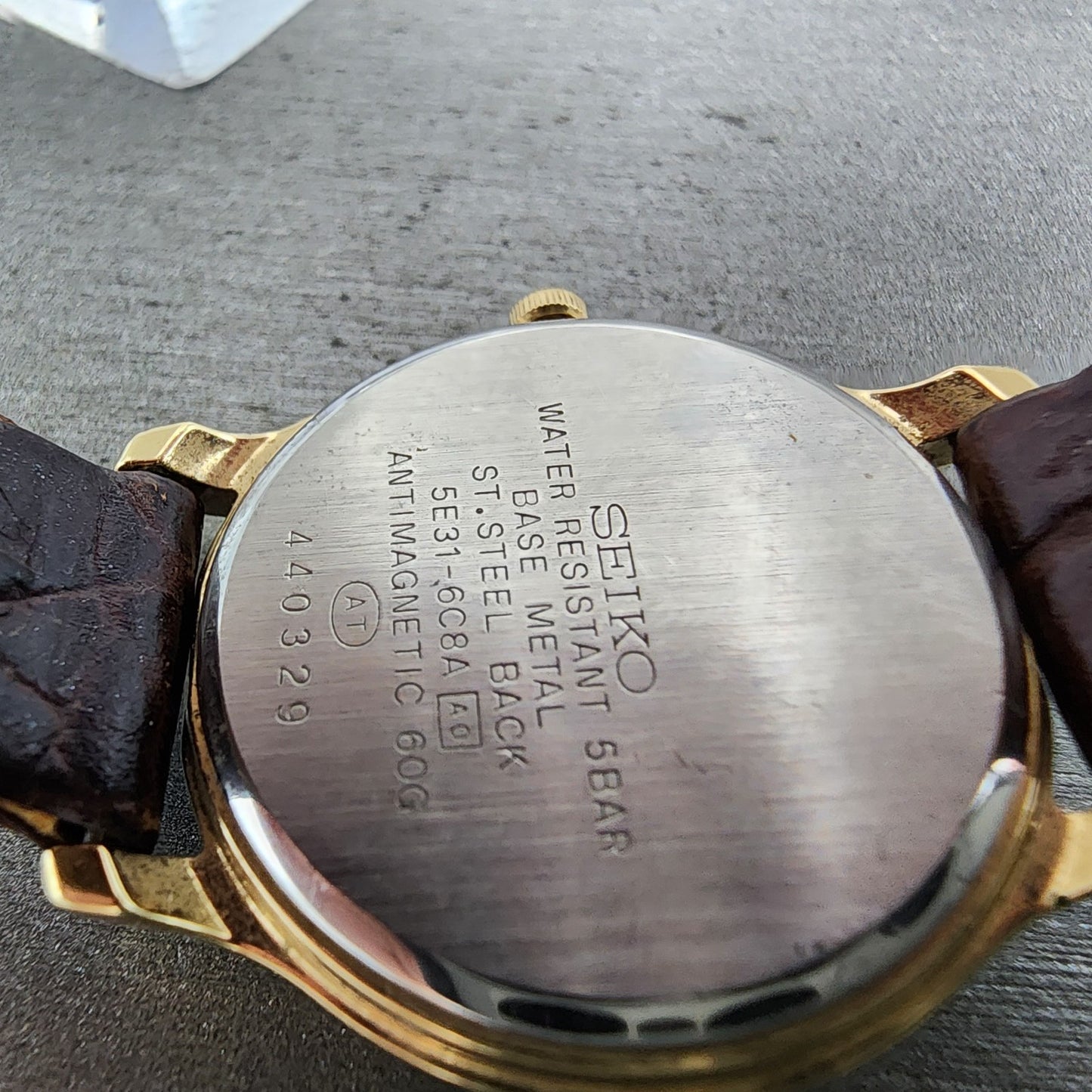 Seiko Spirit Watch Women 27mm White Dial Gold Tone 5e31-6c8a New Battery