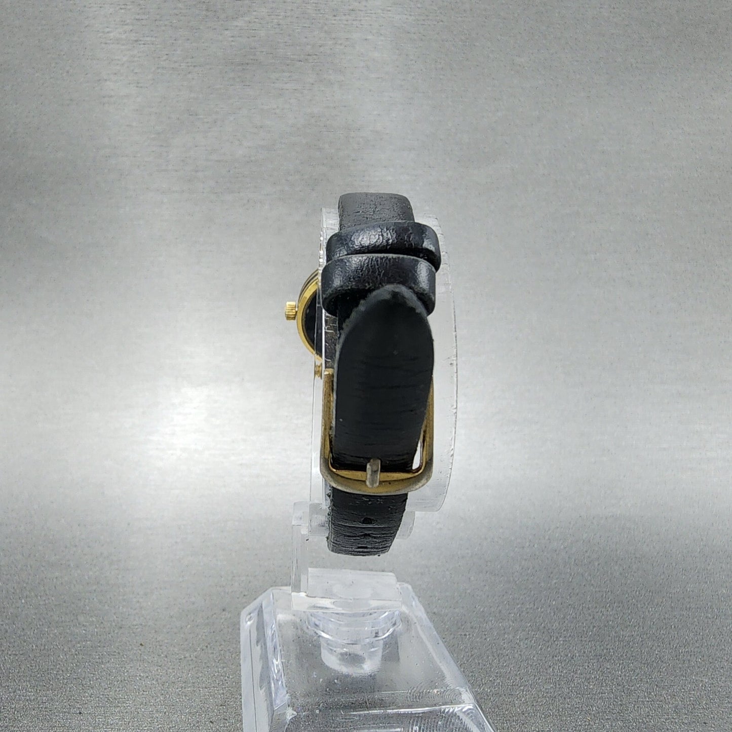 Gucci 2000L Watch Women 22mm Black Dial Gold Plated Round New Battery