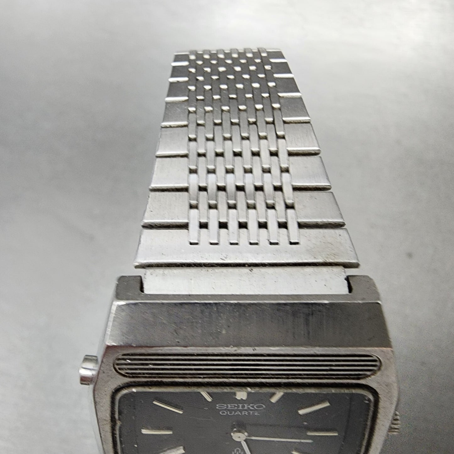 VTG Seiko Analog Digital Watch Men 32mm Black Dial Silver Tone H259-501A PARTS