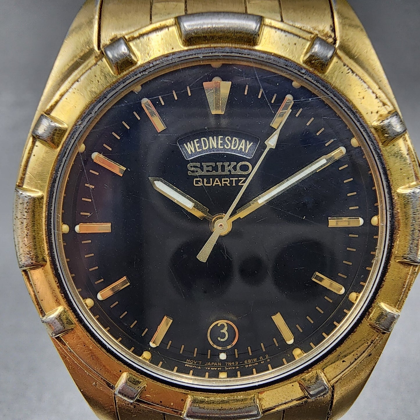 Seiko Watch Men 37mm Black Dial Gold Tone Daydate 7n43-6a79 New Battery