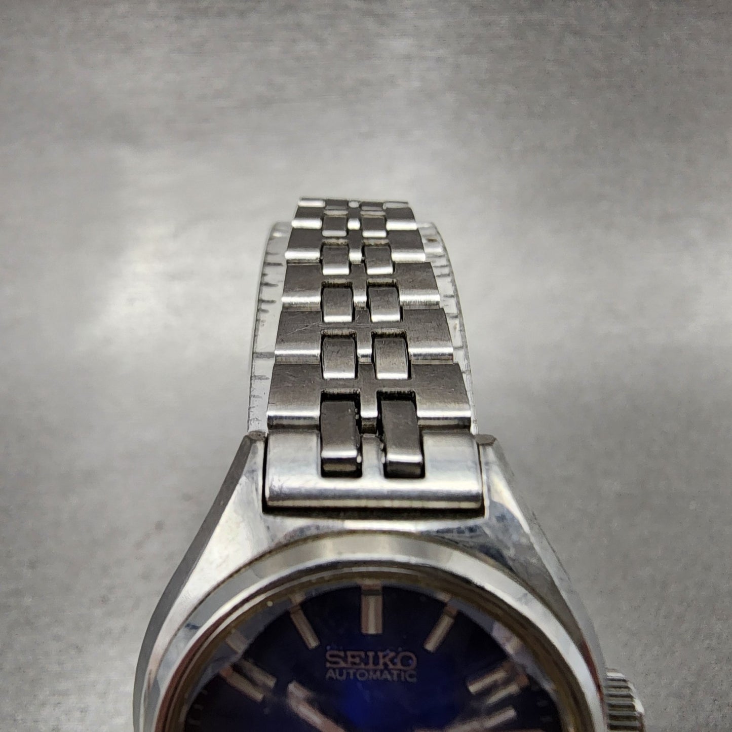 Seiko Automatic Watch Women 25mm Blue Dial Silver Tone Daydate 2206-0510 Runs