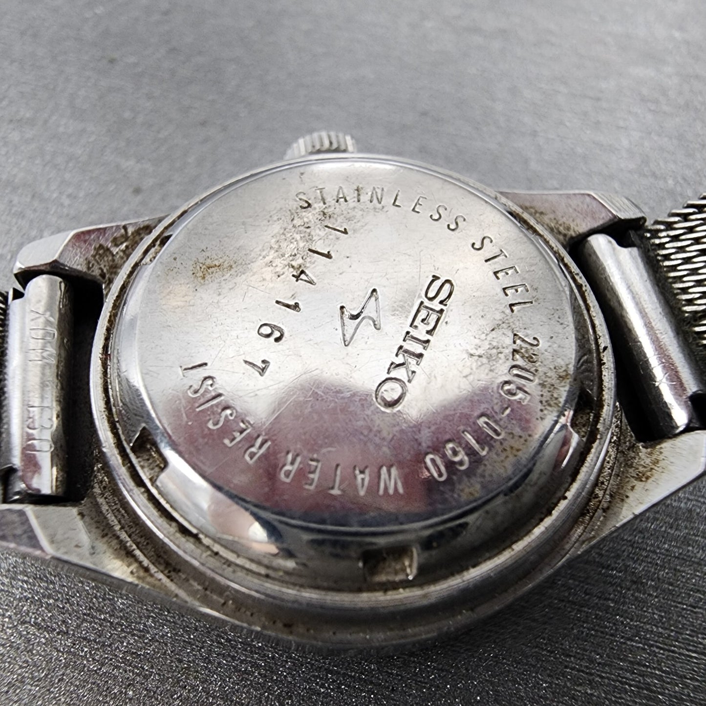 Seiko Special Watch Women 24mm champagne Dial Silver Tone Automatic 2205-0160
