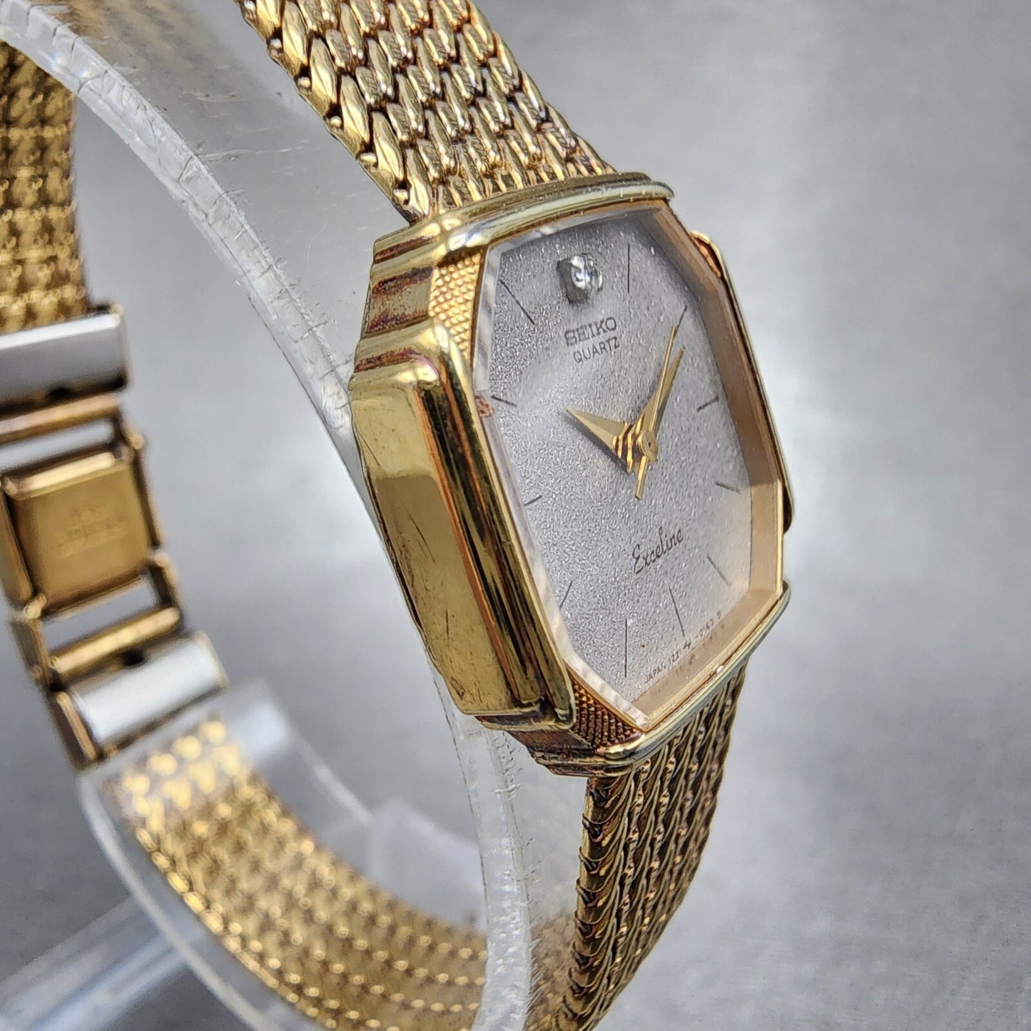 Seiko Exceline Watch Women 20mm Gray Dial Gold Tone 1221-5080 New Battery