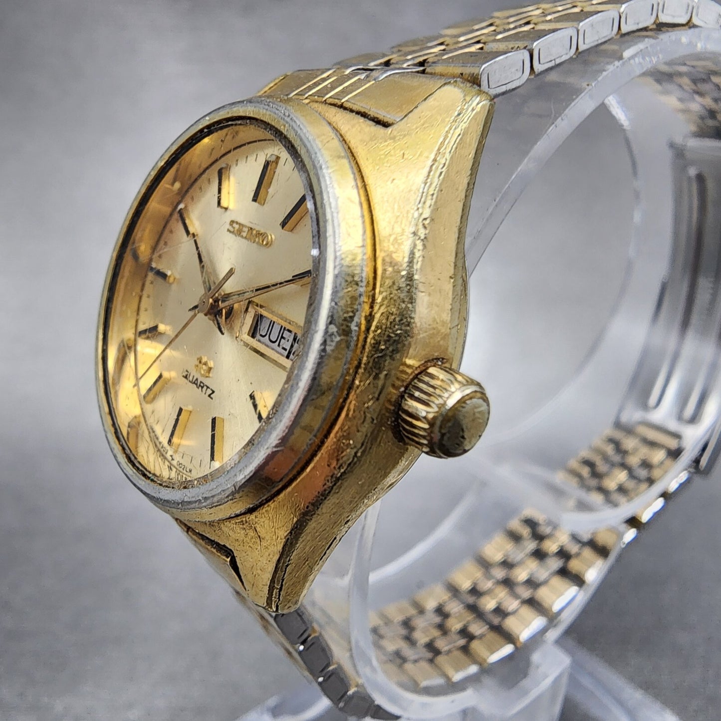 Seiko SQ Watch Women 25mm Champagne Dial Gold Tone Daydate Round New Battery