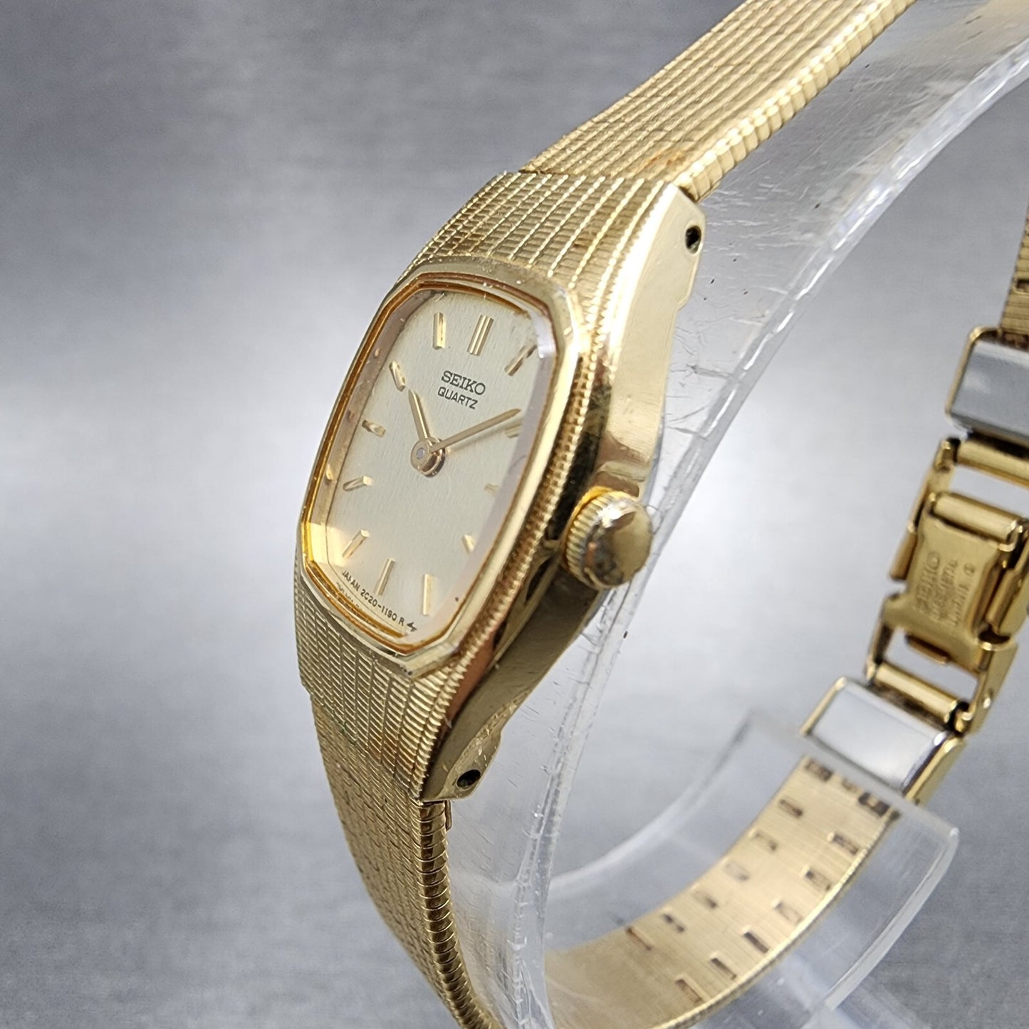 Seiko Watch Women 16mm champange Dial Gold Tone Octagon 2C20-5569 New Battery