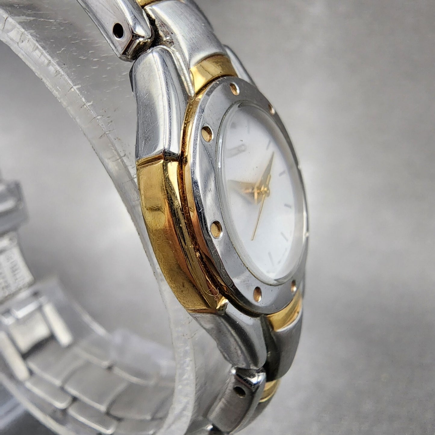 Seiko Watch Women 22mm White Dial Two Tone 1n01-0cw0 New Battery