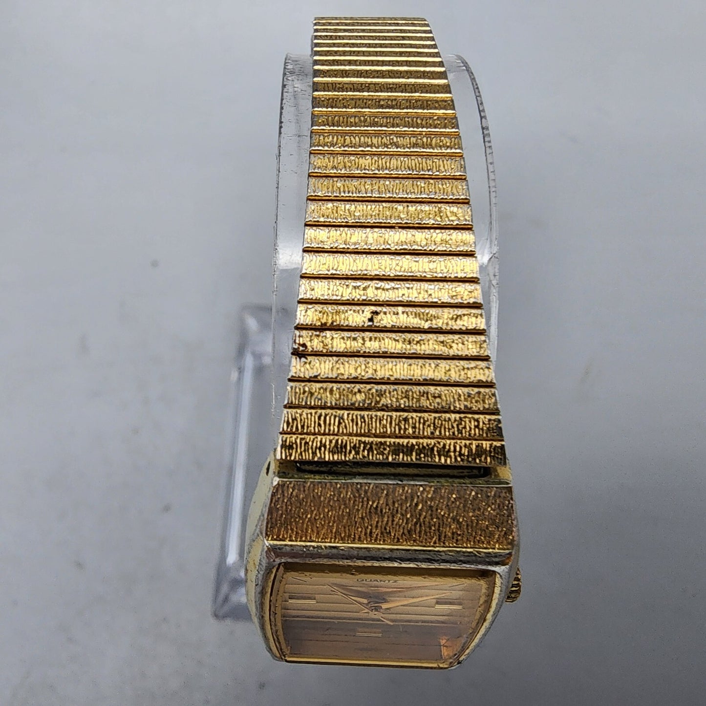 VTG Seiko Watch Women 20mm Gold Dial Gold Tone 8Y21-5000 Tonneau New Battery
