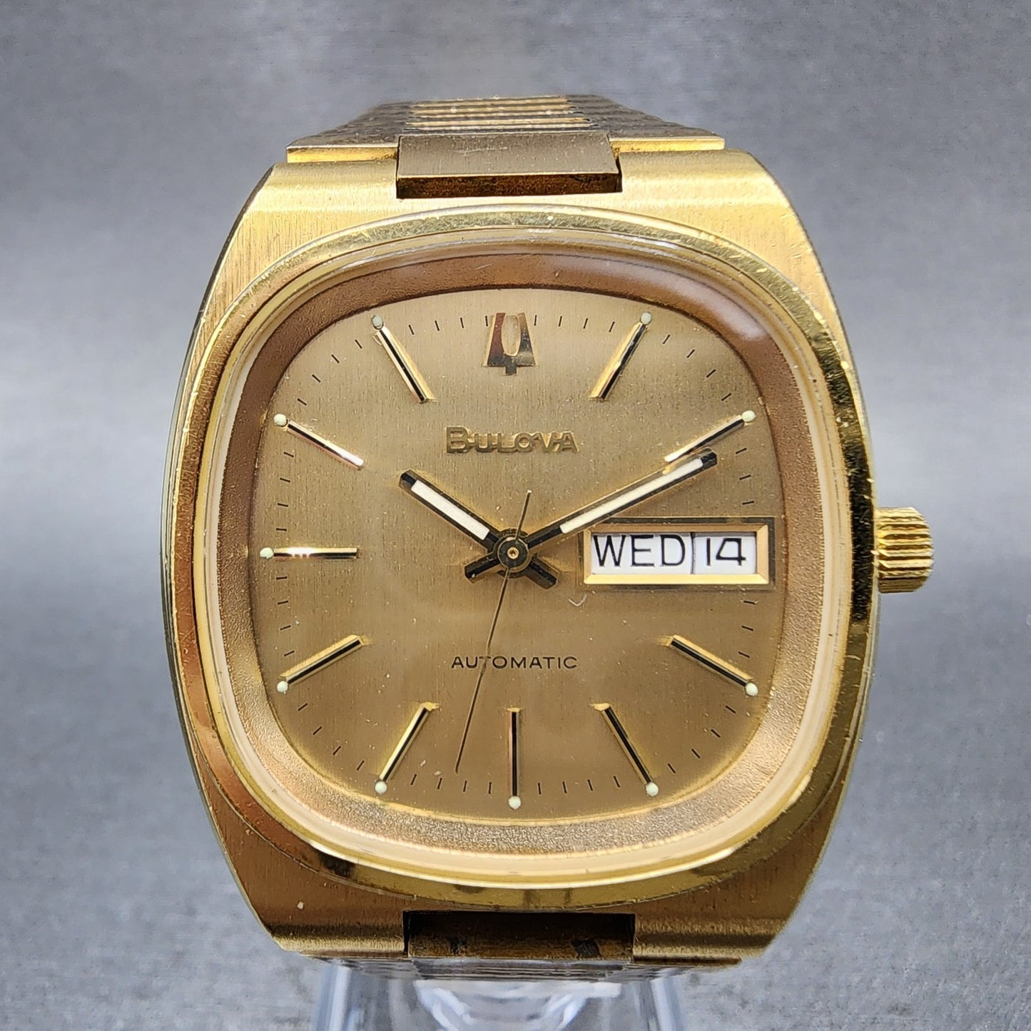 Bulova Automatic Watch Men 36mm Gold Dial Gold Tone Daydate TV Rectangle Runs