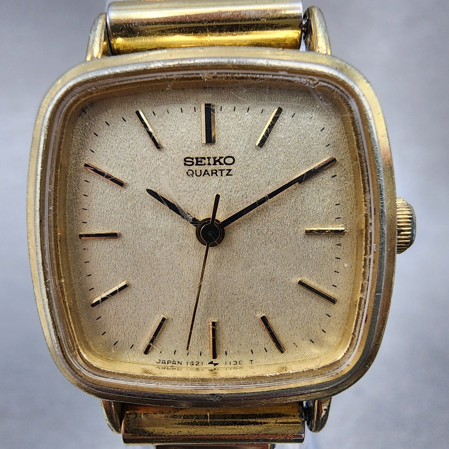 Seiko Watch Women 21mm White Dial Gold Tone Rectangle 1421-5670 New Battery