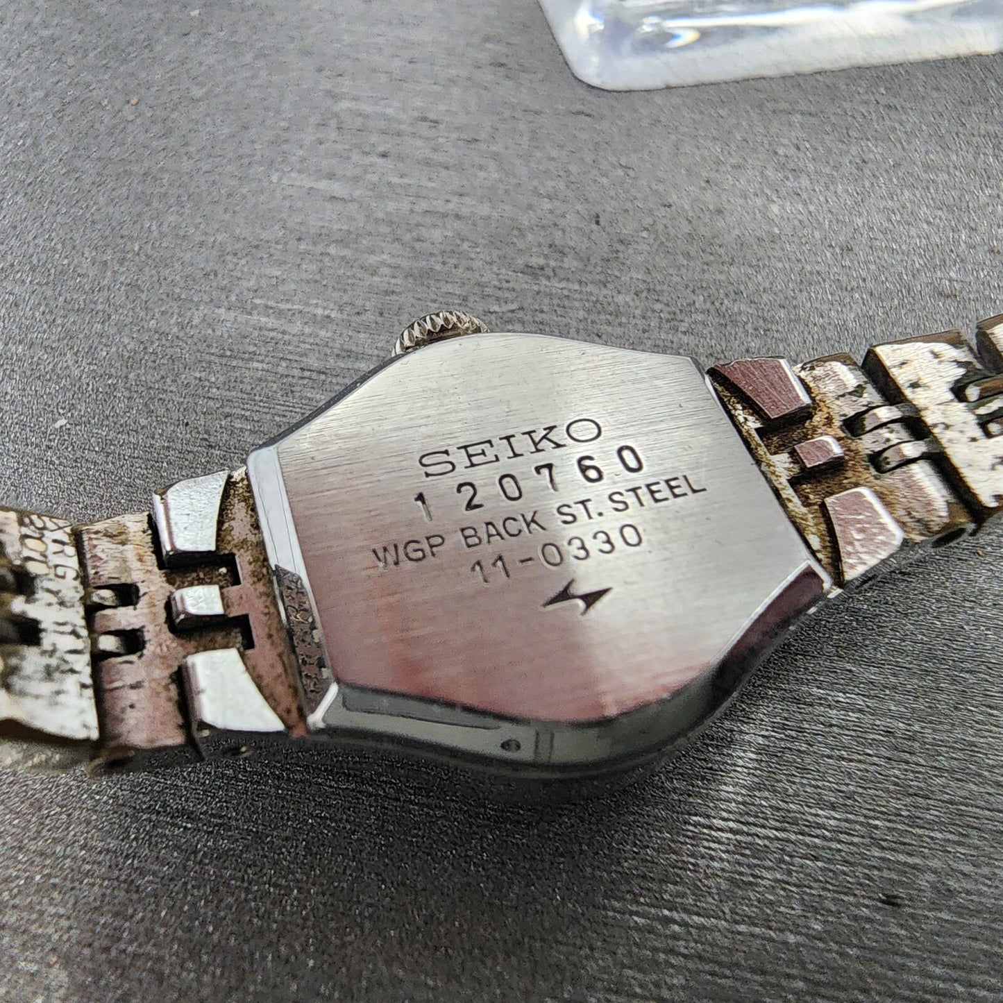 Seiko Watch Women 17mm Silver Dial Silver Tone Manual Round 11-0330 Runs
