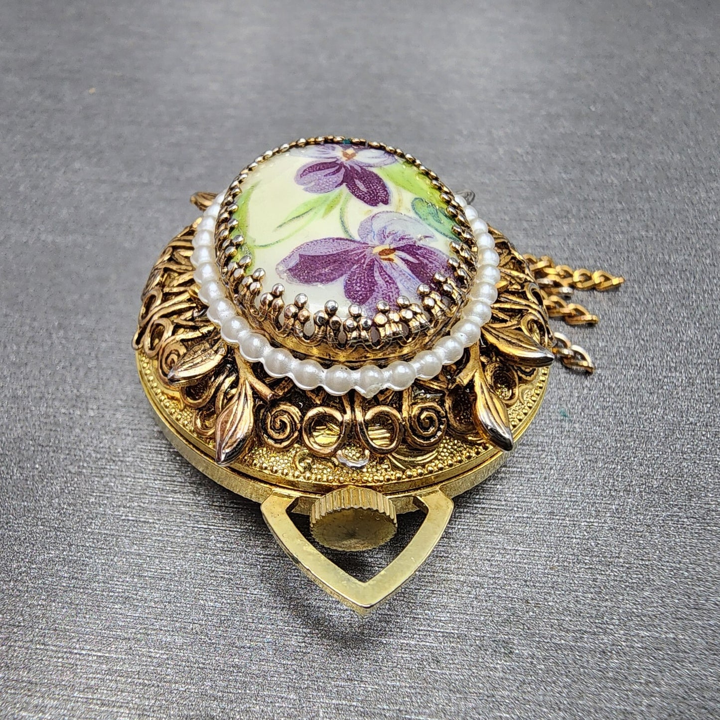 VTG Lucerne Pocket Watch Women Gold Tone Floral Brooch Round Manual Wind PARTS