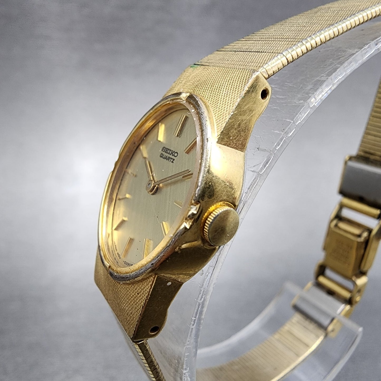 Seiko Watch Women 17mm Gold Dial Gold Tone Oval 1400-5219 New Battery VTG