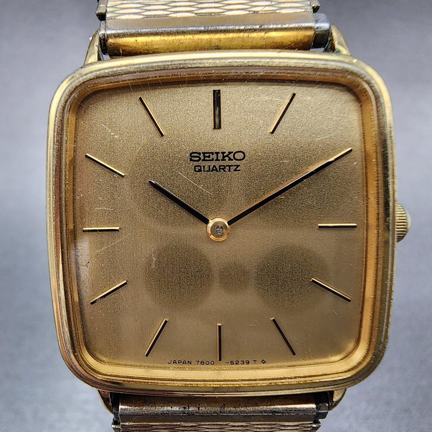 Seiko Watch Men 29mm Champagne Dial Gold Tone Square 7800-5239 New Battery