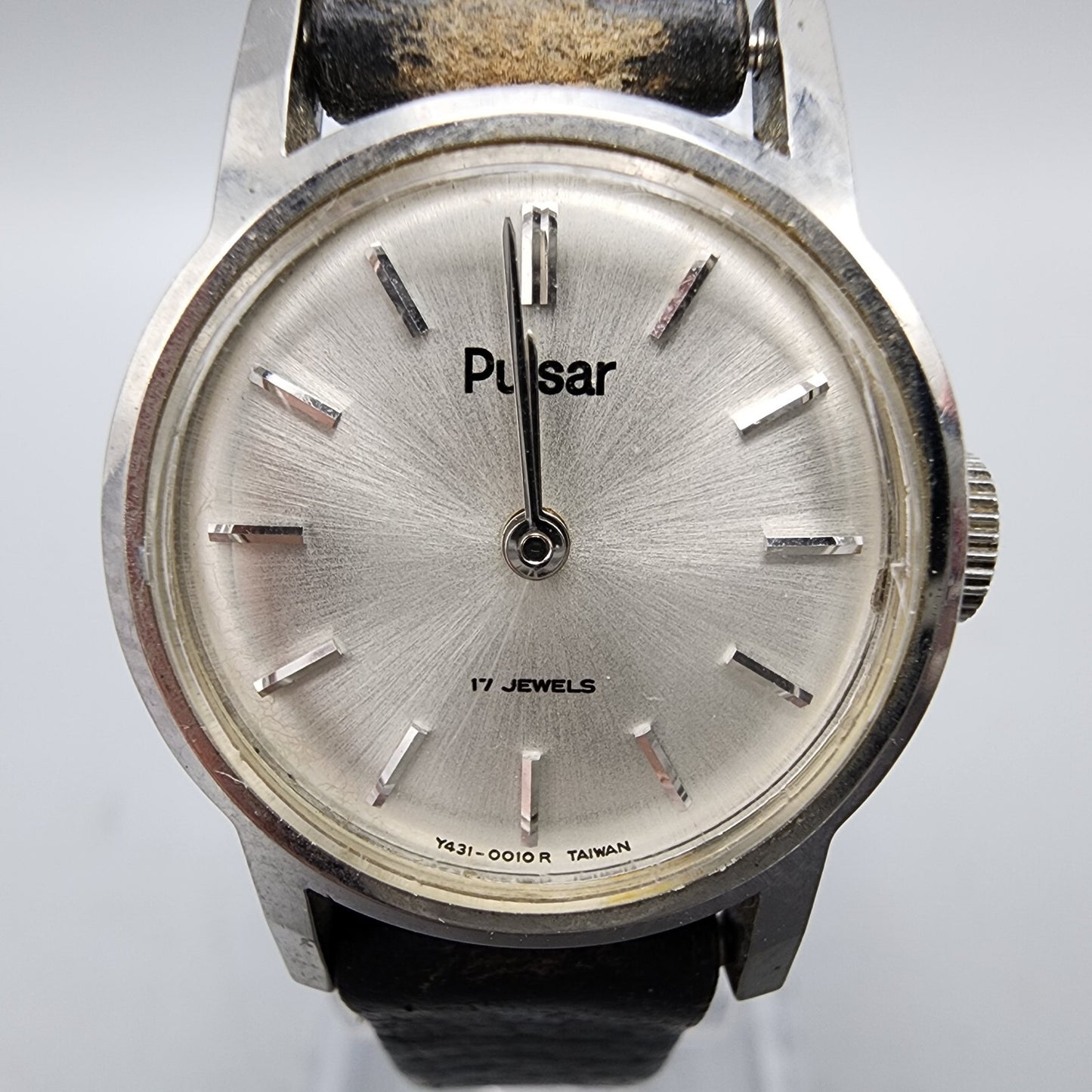 Vintage Pulsar Watch Women Silver Silver Dial Manual Wind 21mm Round Y431-0010