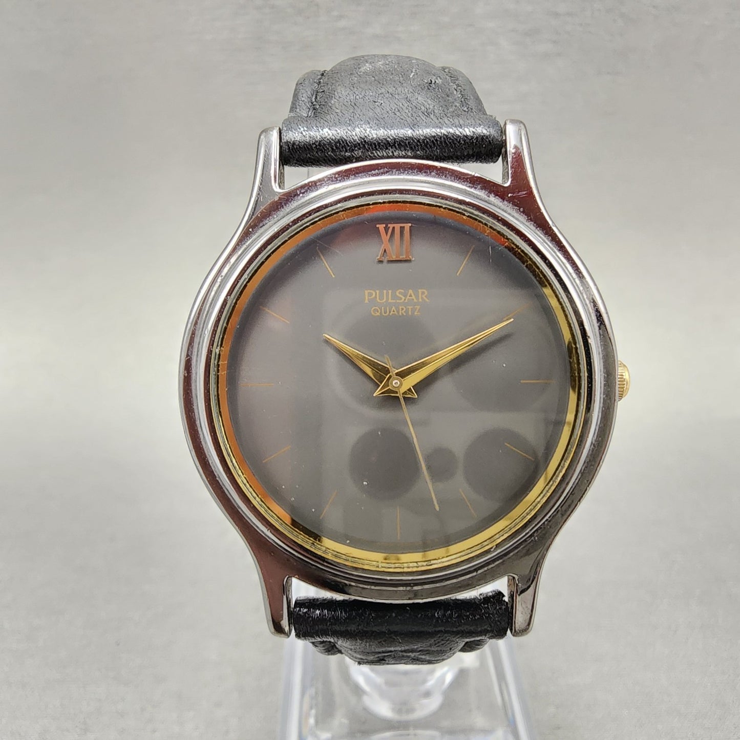 Seiko Pulsar Watch Men 36mm Gray Dial Gray Tone Round V501-6g50 New Battery