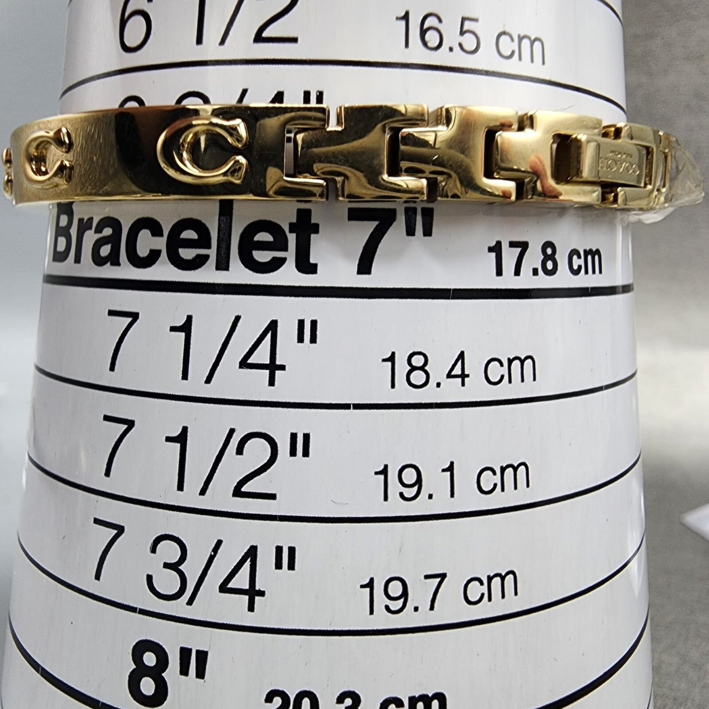 Coach Carry Watch Women 26mm MOP Dial Gold Tone Bangle Round 1450400610