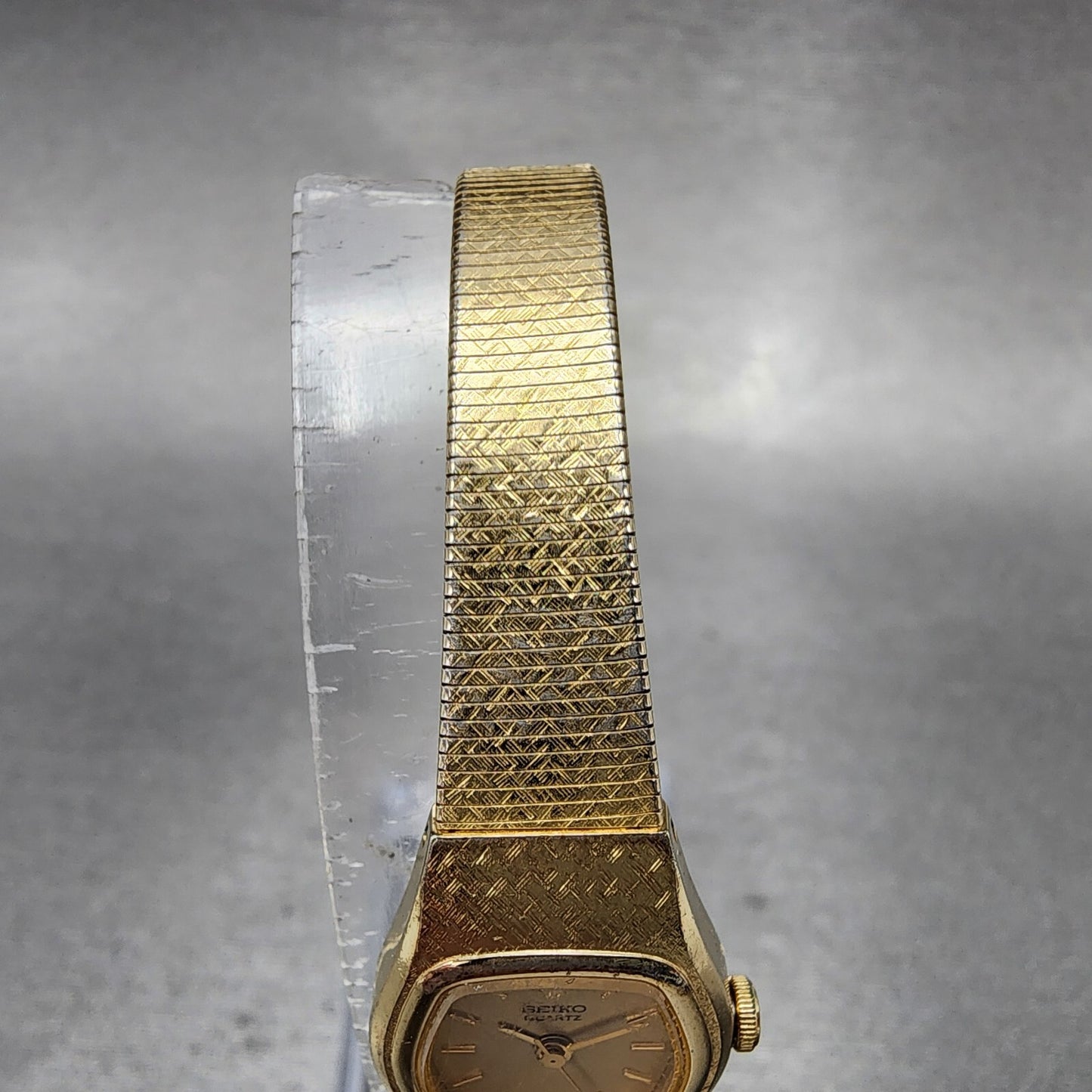 Vintage Seiko Watch Women 25mm Gold Dial Gold Tone Hexagon 2C21-5149 New Batt A1