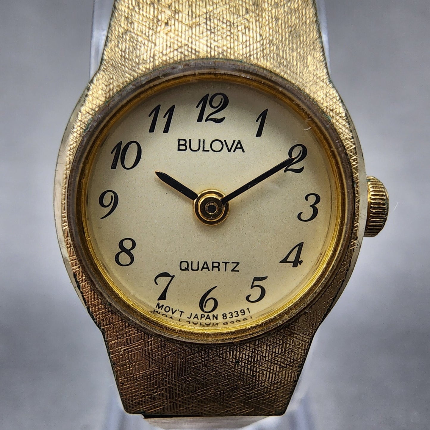 VTG Bulova Watch Women 16mm Cream Dial Gold Tone Round 83391 New Battery